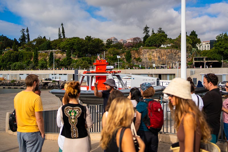 Madeira Friends visit the Oceanic Observatory of Madeira