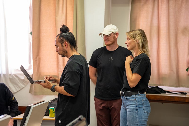 Madeira Friends workshop at APEL: Inspiring young minds through AI and creativity